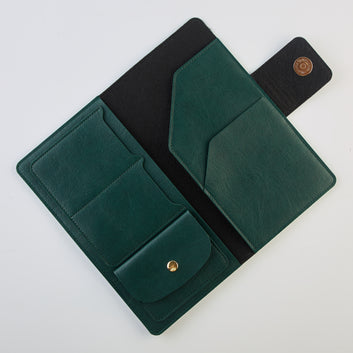 PERSONALISED TRAVEL WALLET - GREEN